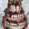 Hochzeitstorten-drip-cake-3-Etagen-Frucht